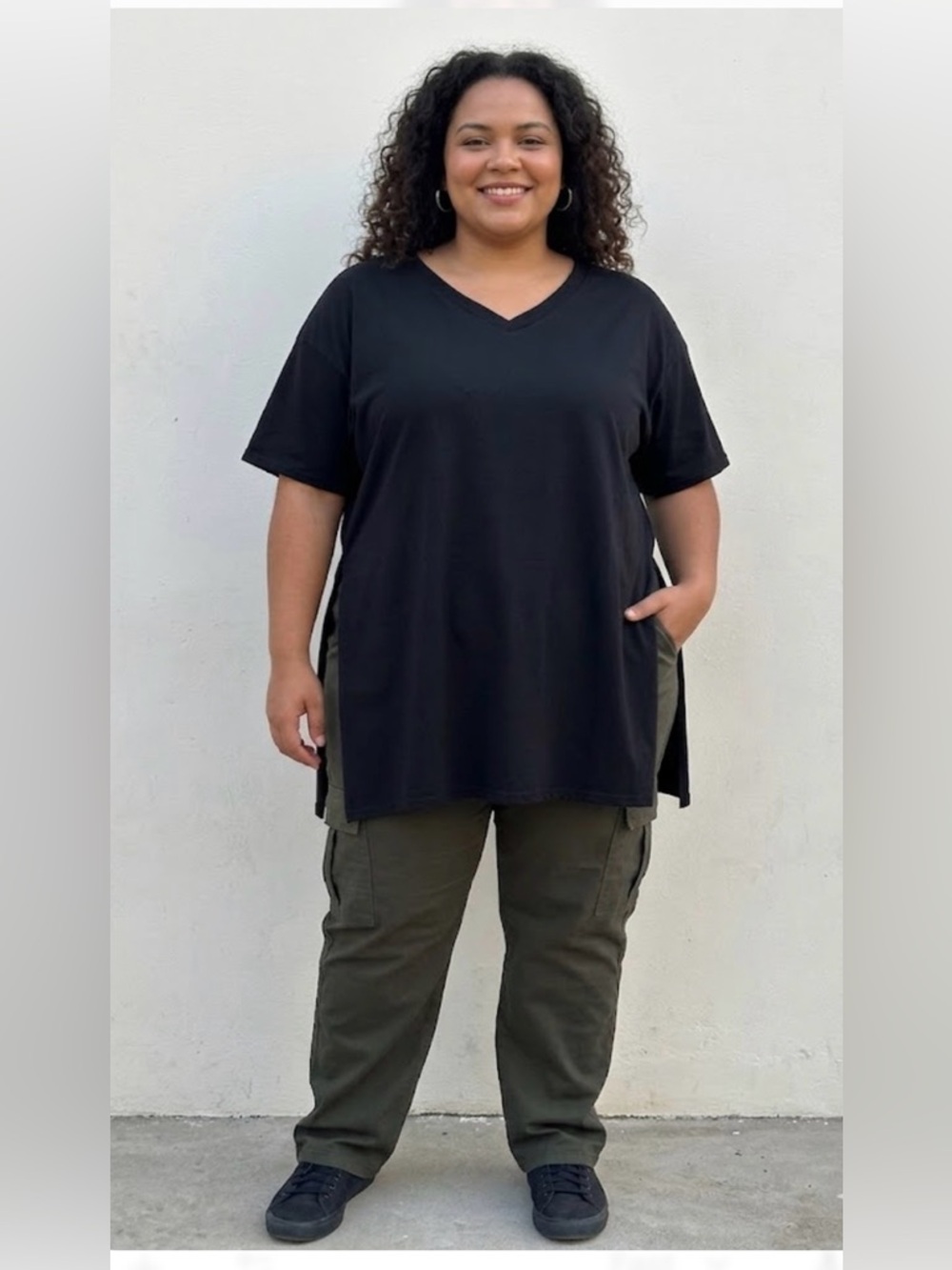 Women's V Neck T Shirts Casual Side Split Short Sleeve Casual Loose Tunic Tees - Picture 3 of 7